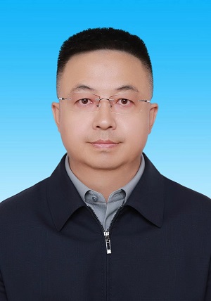 何永岗.jpg